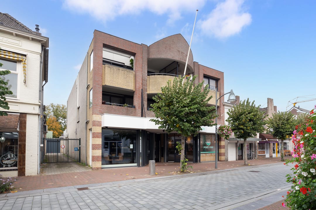 Photo 7 of Grotestraat 213-A