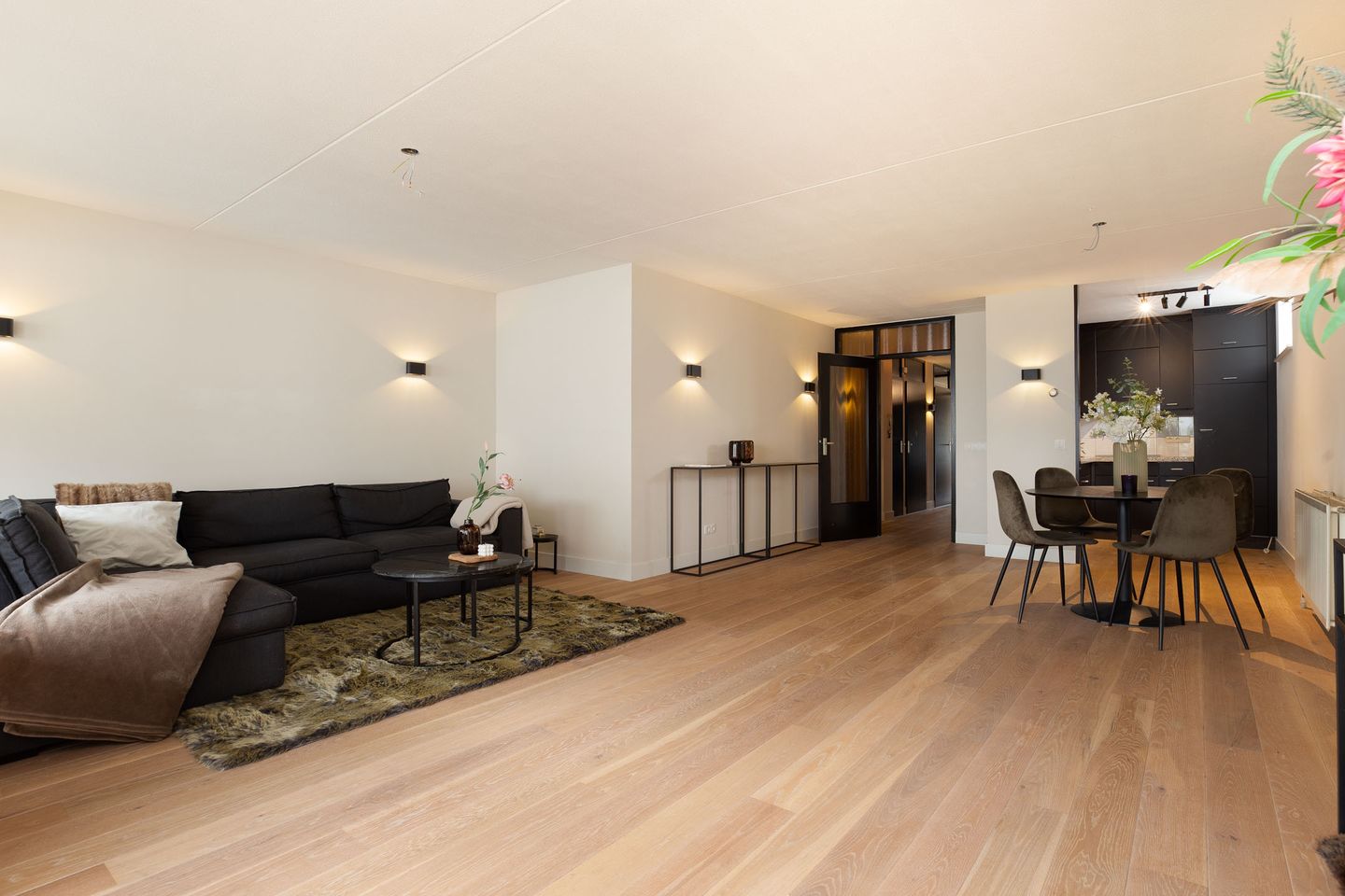 Photo 14 of Grotestraat 213-A