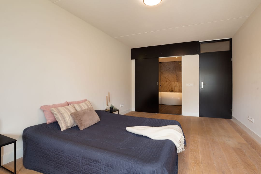 Photo 26 of Grotestraat 213-A