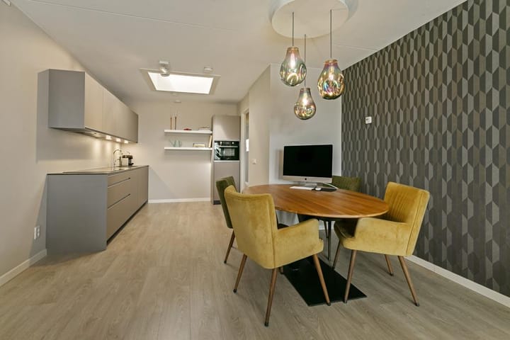 Photo 16 of Boomstraat 132-B