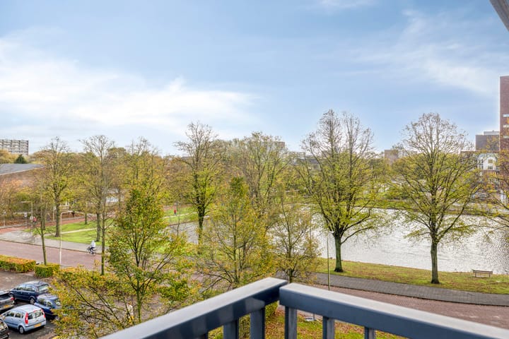 Photo 2 of Porporastraat 98