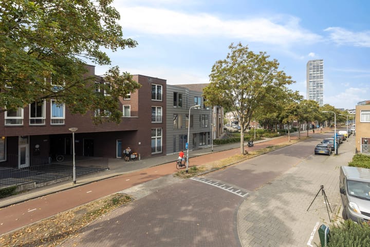 Photo 35 of Boomstraat 132-B