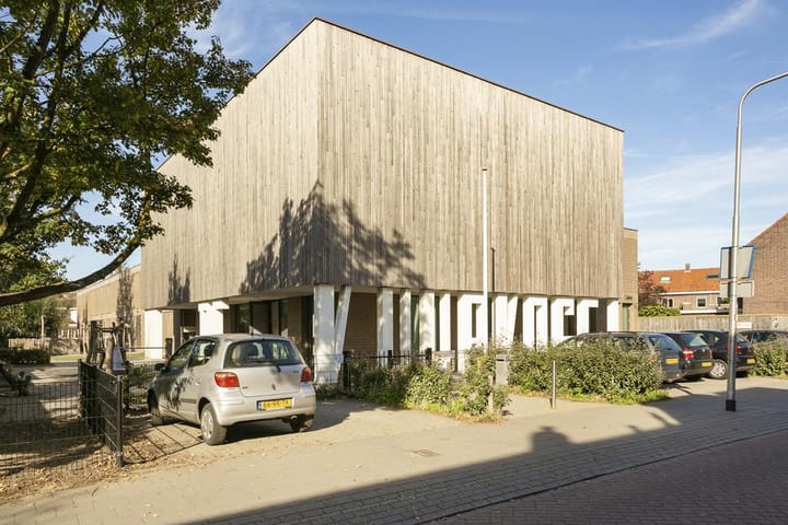 Photo 36 of Boomstraat 132-B