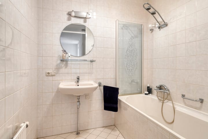 Photo 24 of Porporastraat 98