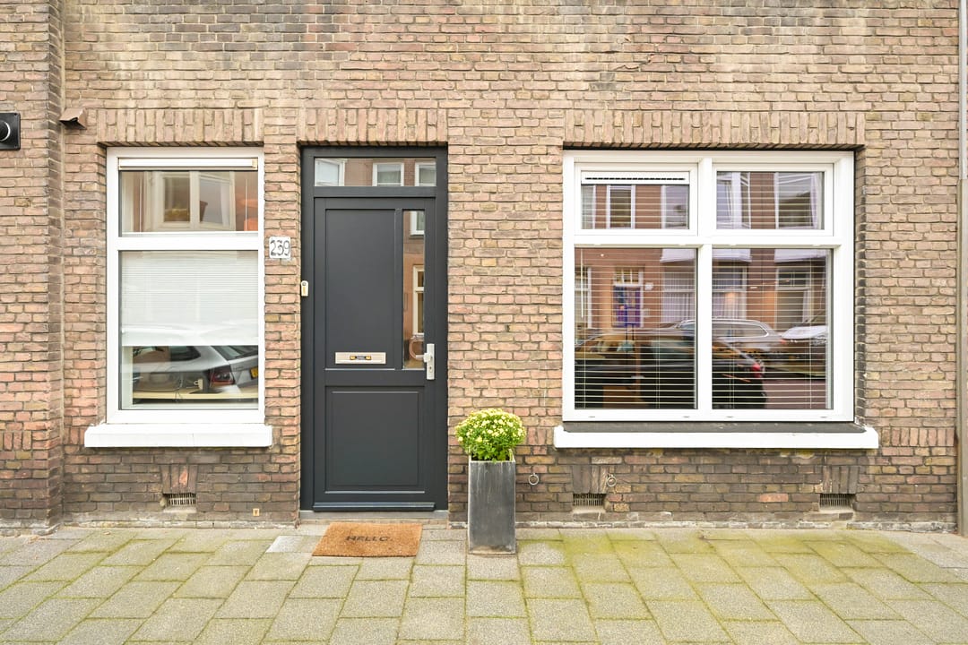 Photo 2 of Johannes Camphuijsstraat 239