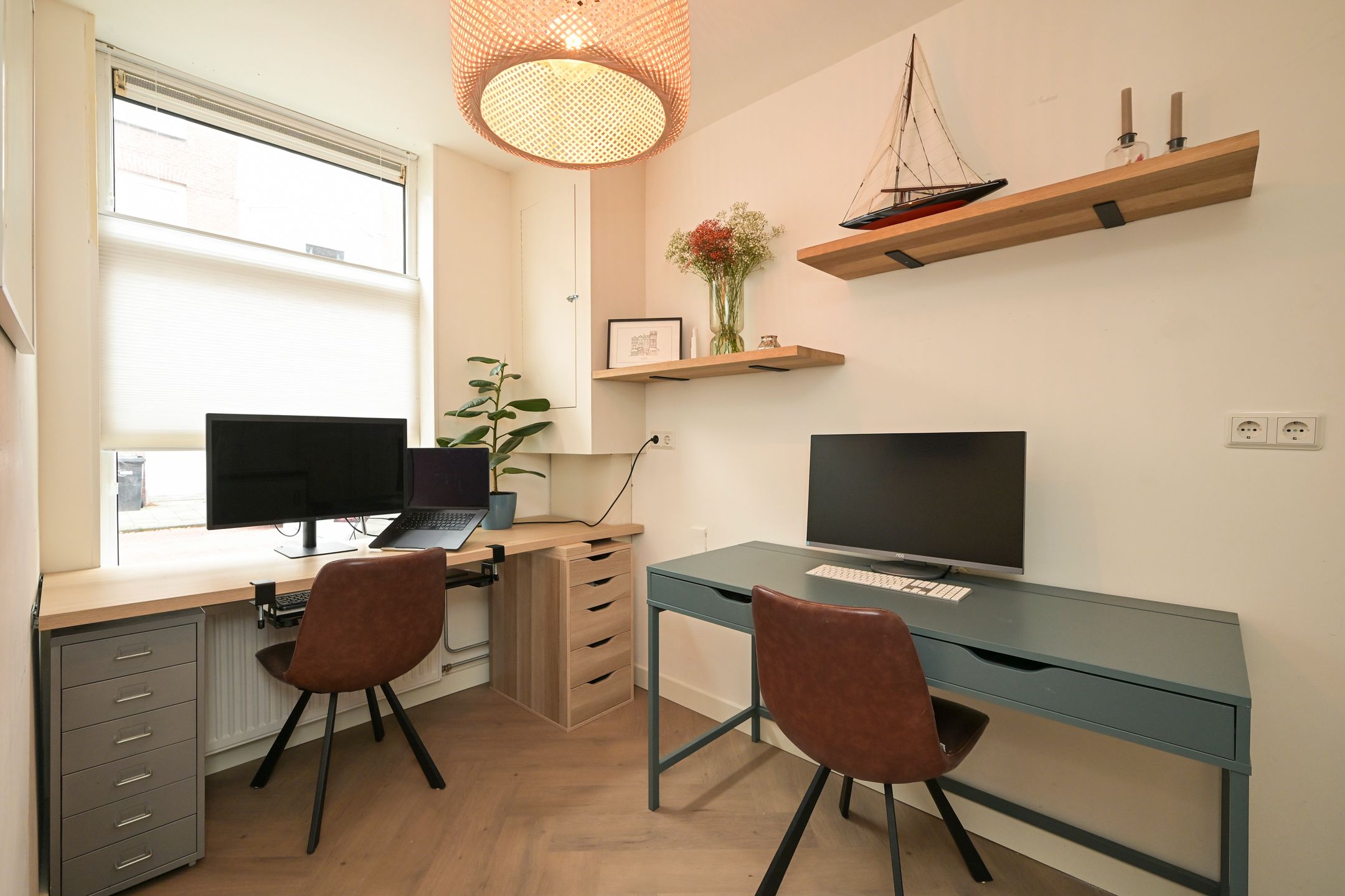 Photo 18 of Johannes Camphuijsstraat 239