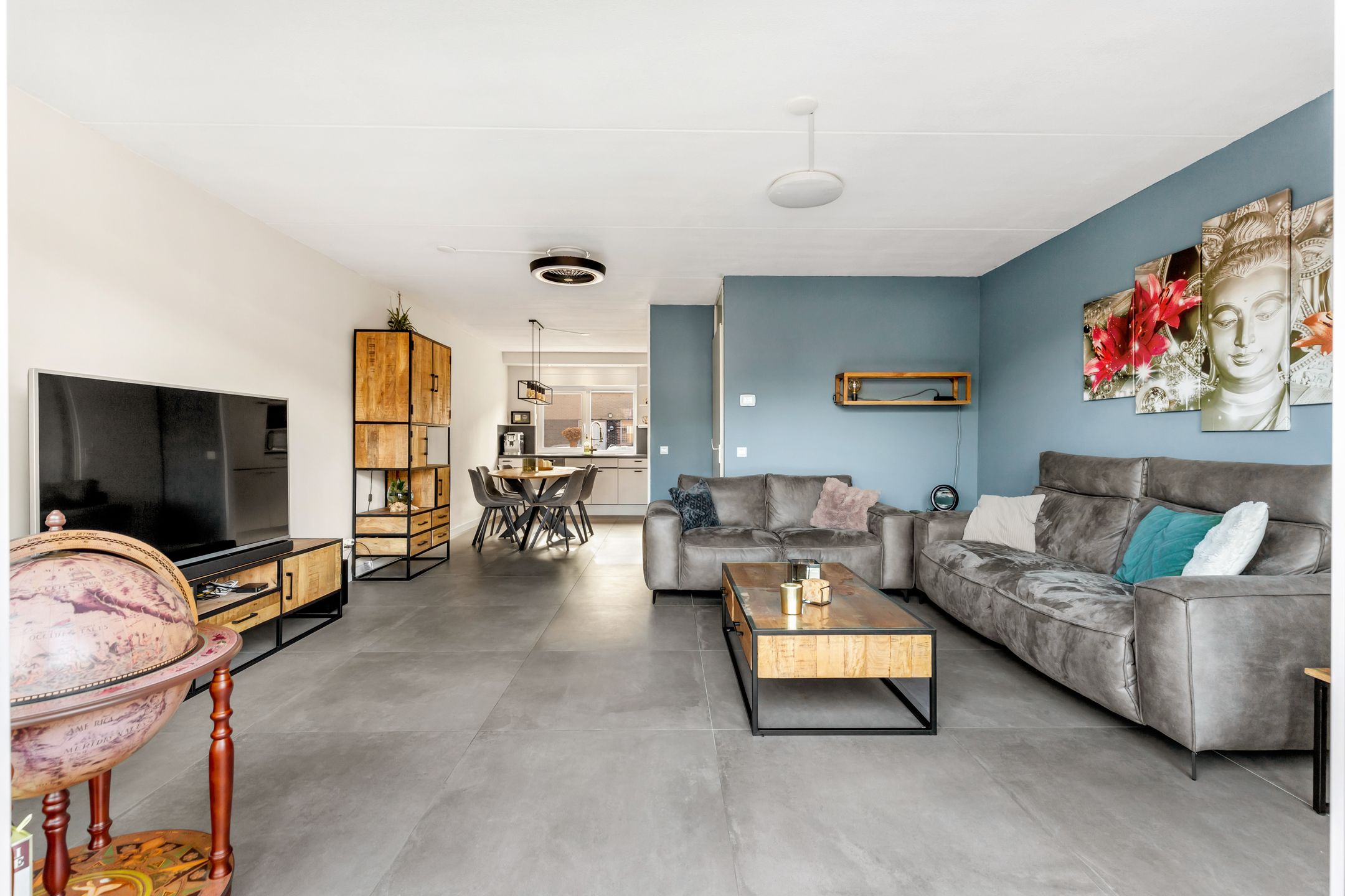 Foto 9 van Mistral 28