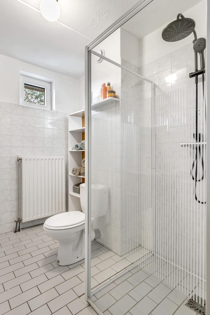 Photo 22 of Mistral 28