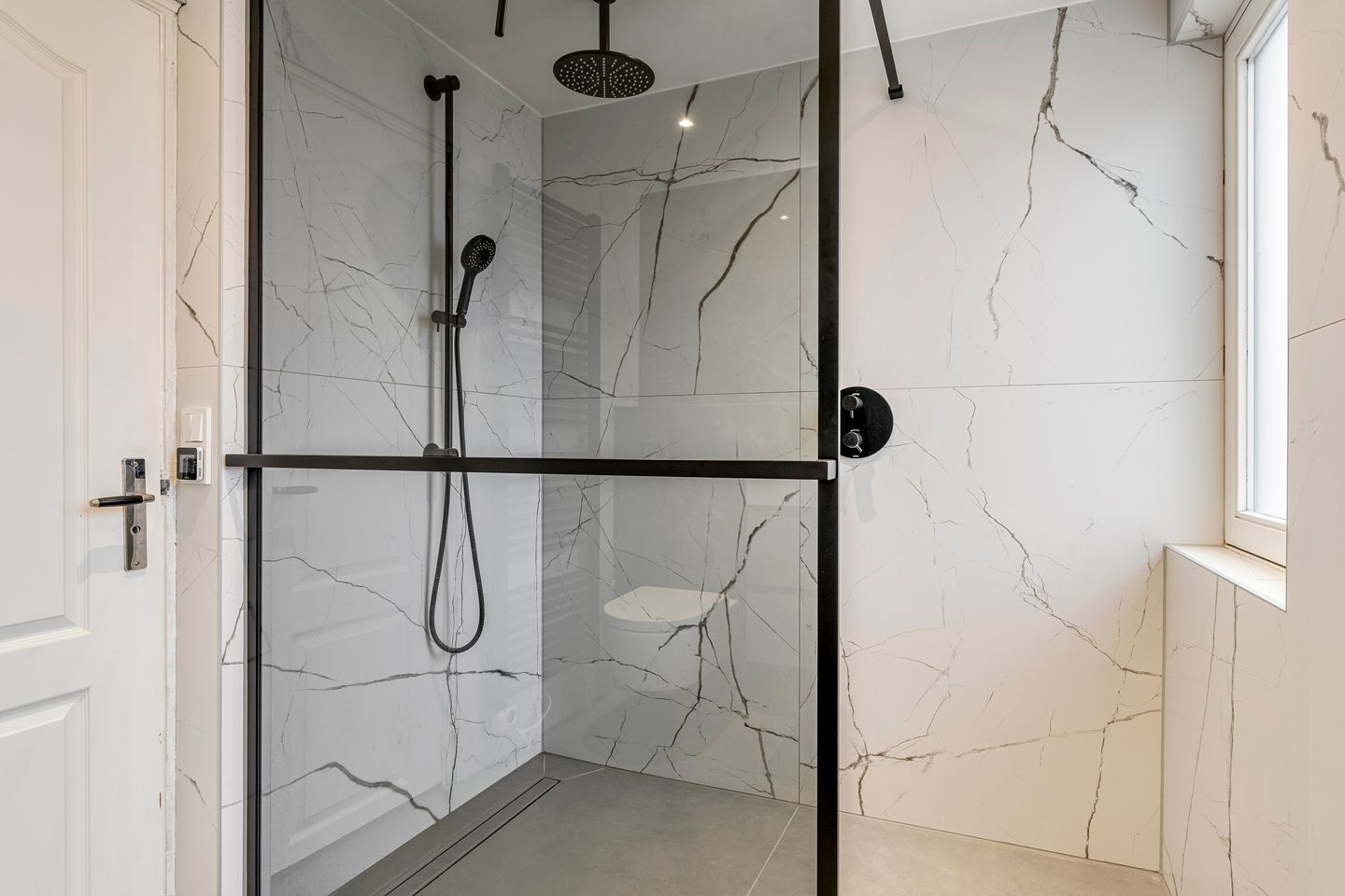 Foto 29 van Jacob van Oudenhovenstraat 39