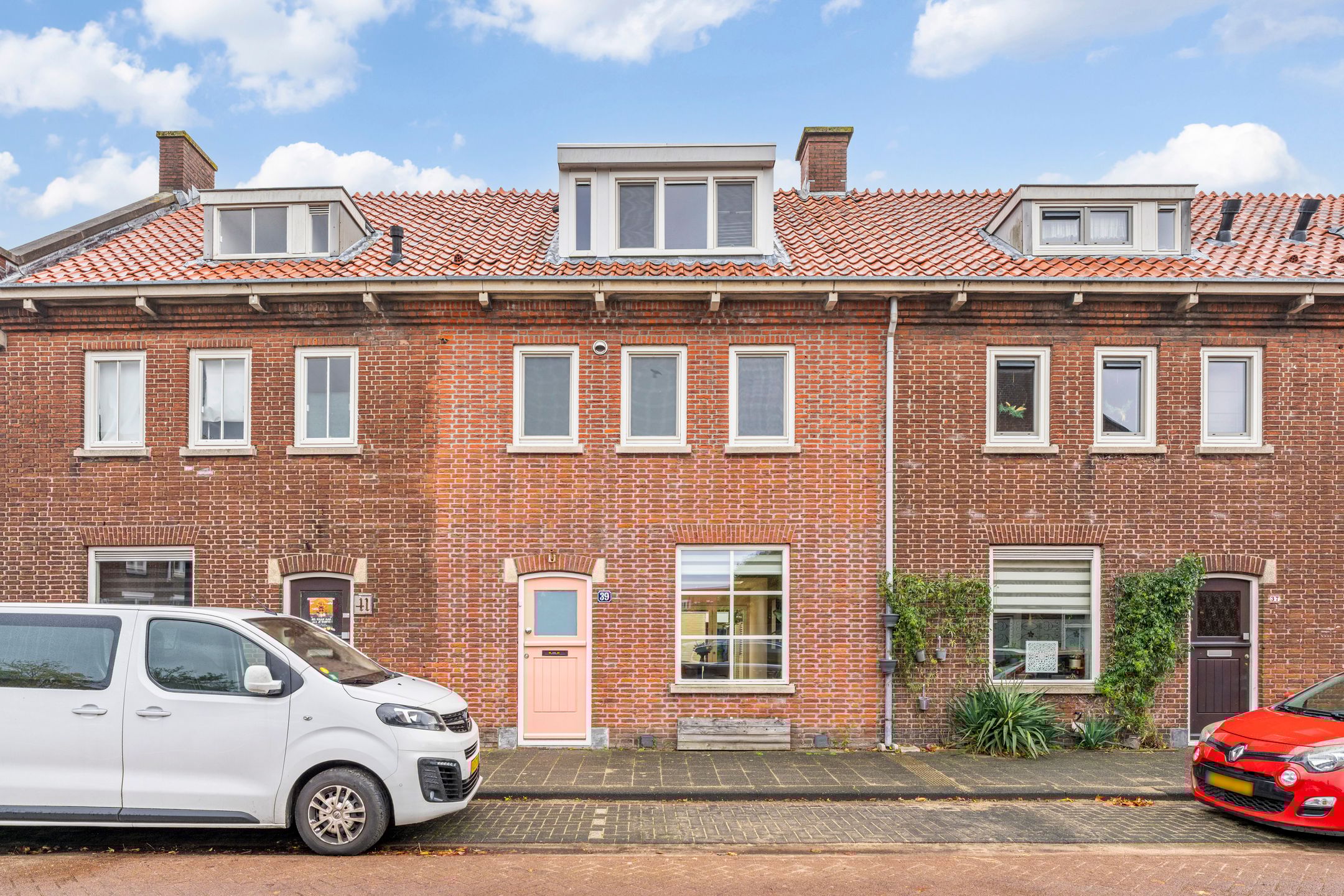 Foto 39 van Jacob van Oudenhovenstraat 39