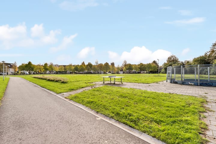 Photo 36 of Mistral 28