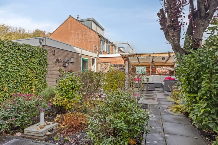 Photo 22 of Albert Schweitzerstraat 32