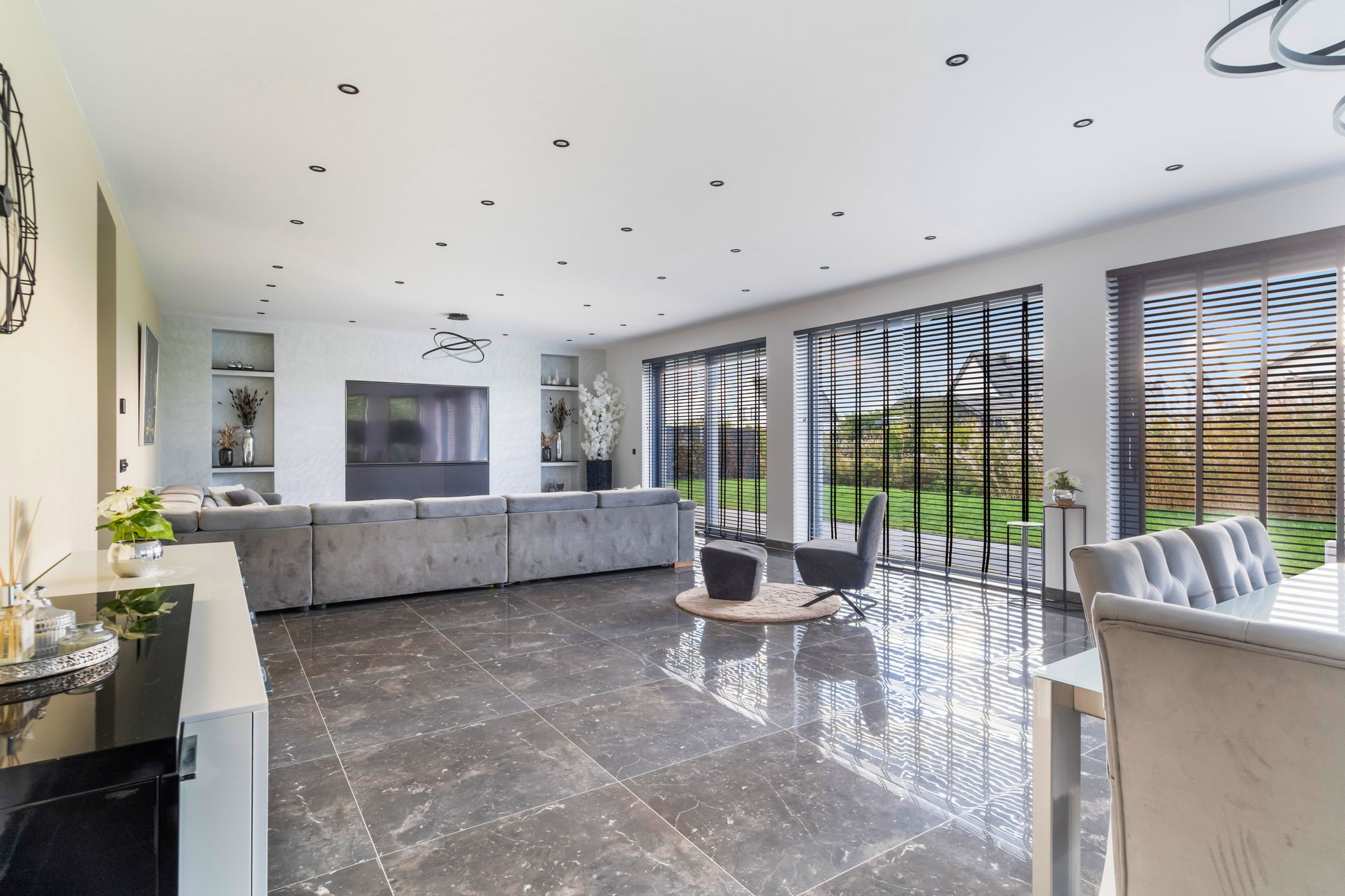 Foto 15 van Casembrootlaan 5-C