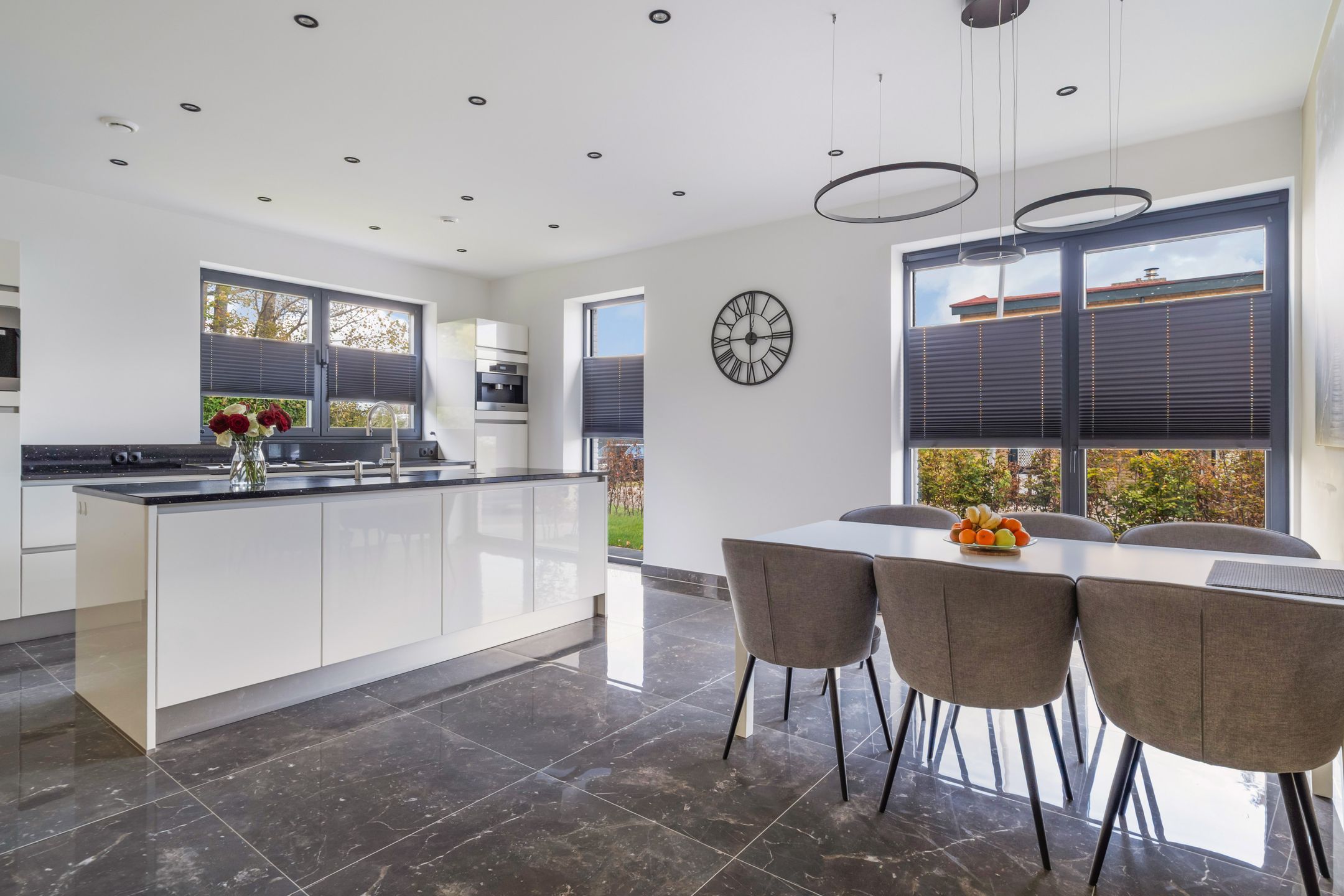 Foto 24 van Casembrootlaan 5-C