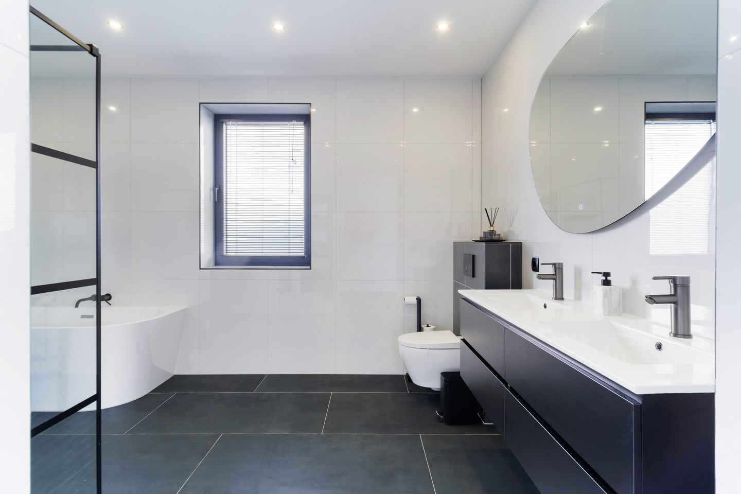 Foto 70 van Casembrootlaan 5-C