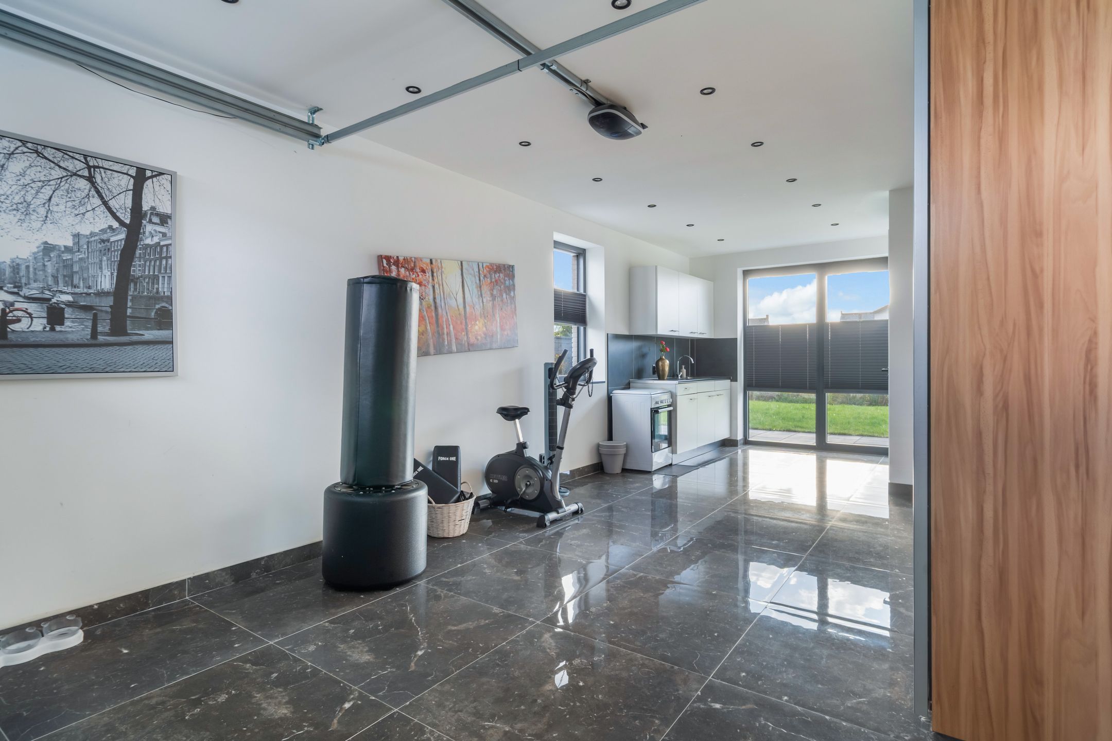 Foto 81 van Casembrootlaan 5-C