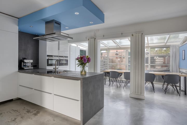 Photo 4 of Christinastraat 6