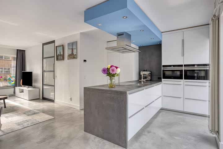 Photo 14 of Christinastraat 6