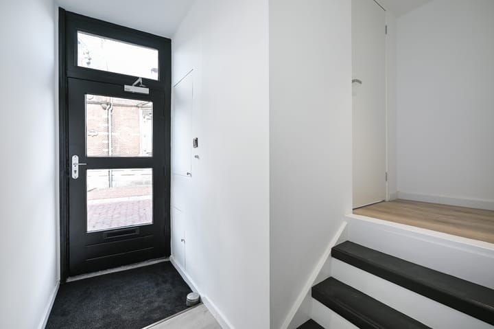 Photo 5 of Sluisplein 9