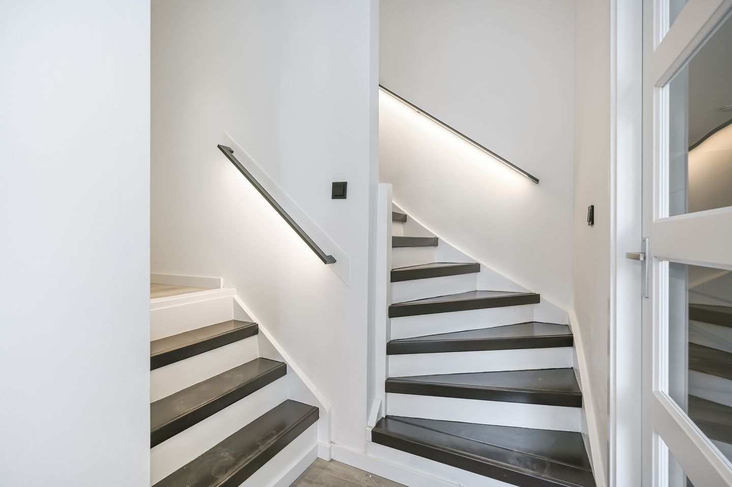 Foto 10 van Sluisplein 9