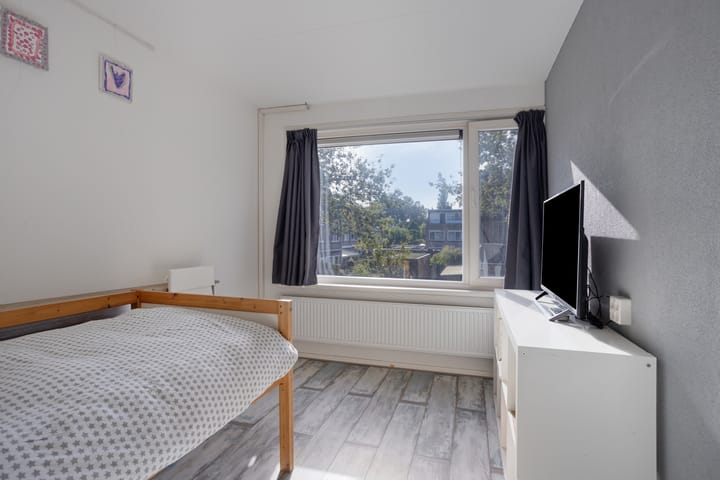 Photo 32 of Christinastraat 6