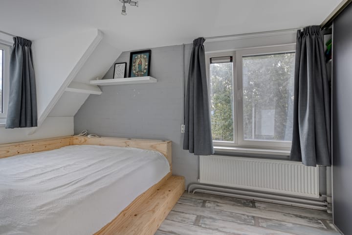 Photo 36 of Christinastraat 6