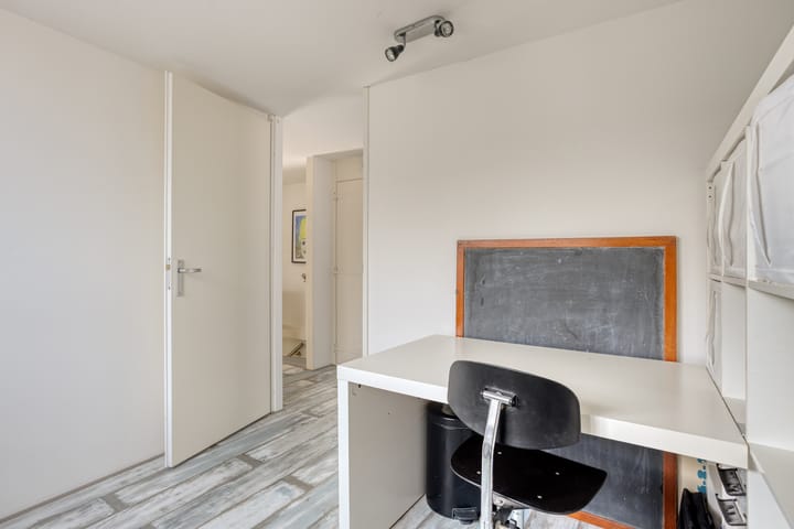 Photo 41 of Christinastraat 6