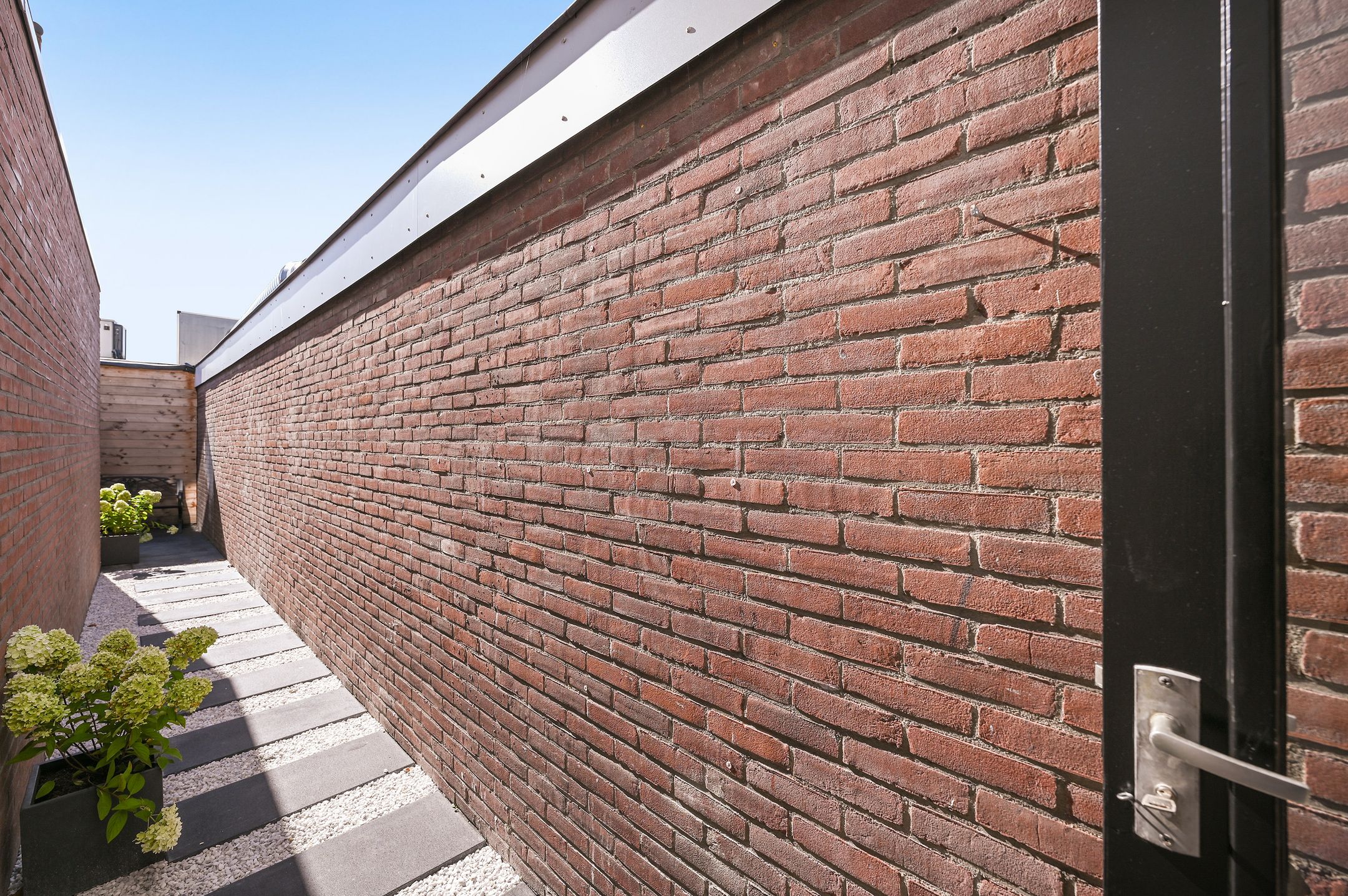 Foto 24 van Sluisplein 9