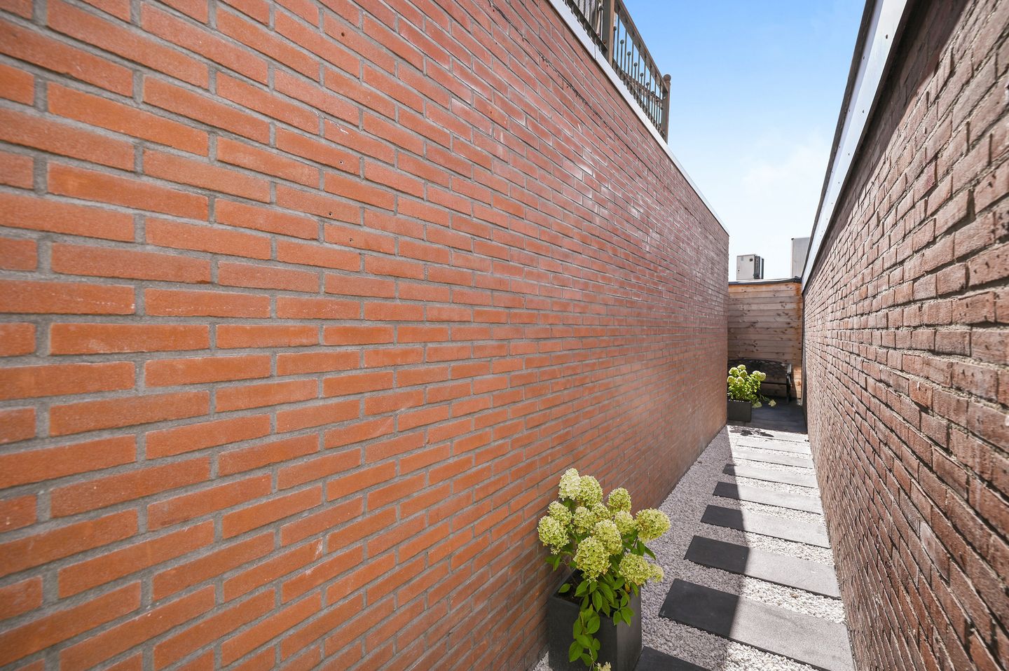 Foto 25 van Sluisplein 9