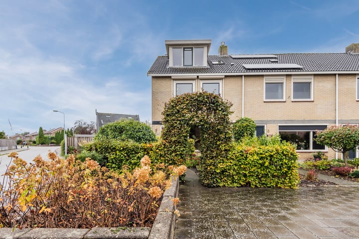 Photo 2 of Bijlakker 10