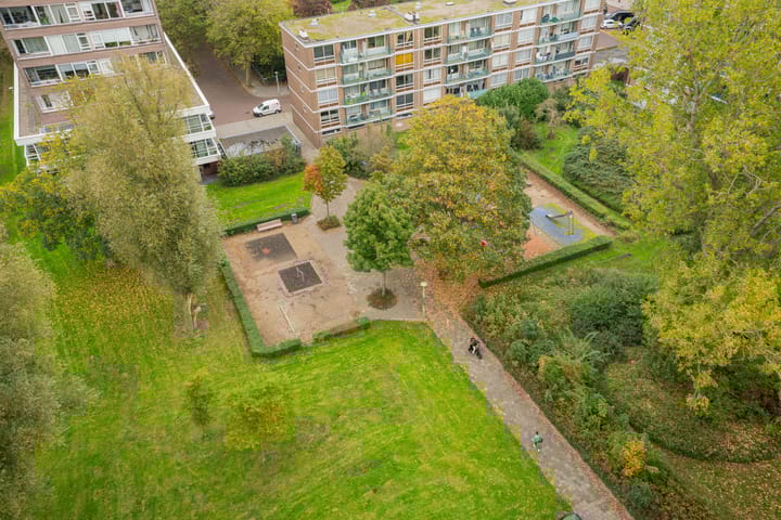 Foto 28 van Maassluisstraat 564