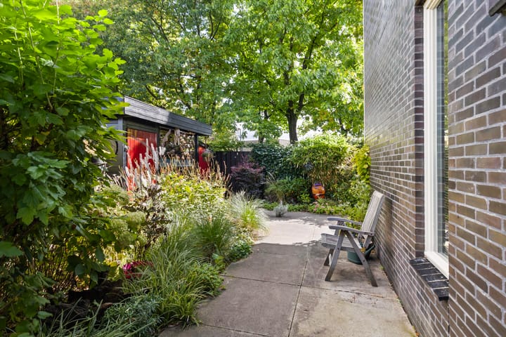 Foto 28 van Joost Beeldsnijderweg 17