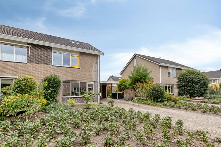 Photo 3 of Wolgastraat 3