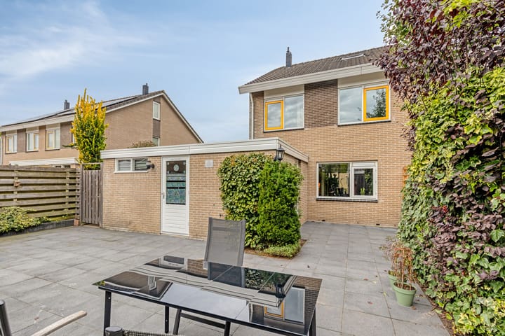 Photo 32 of Wolgastraat 3