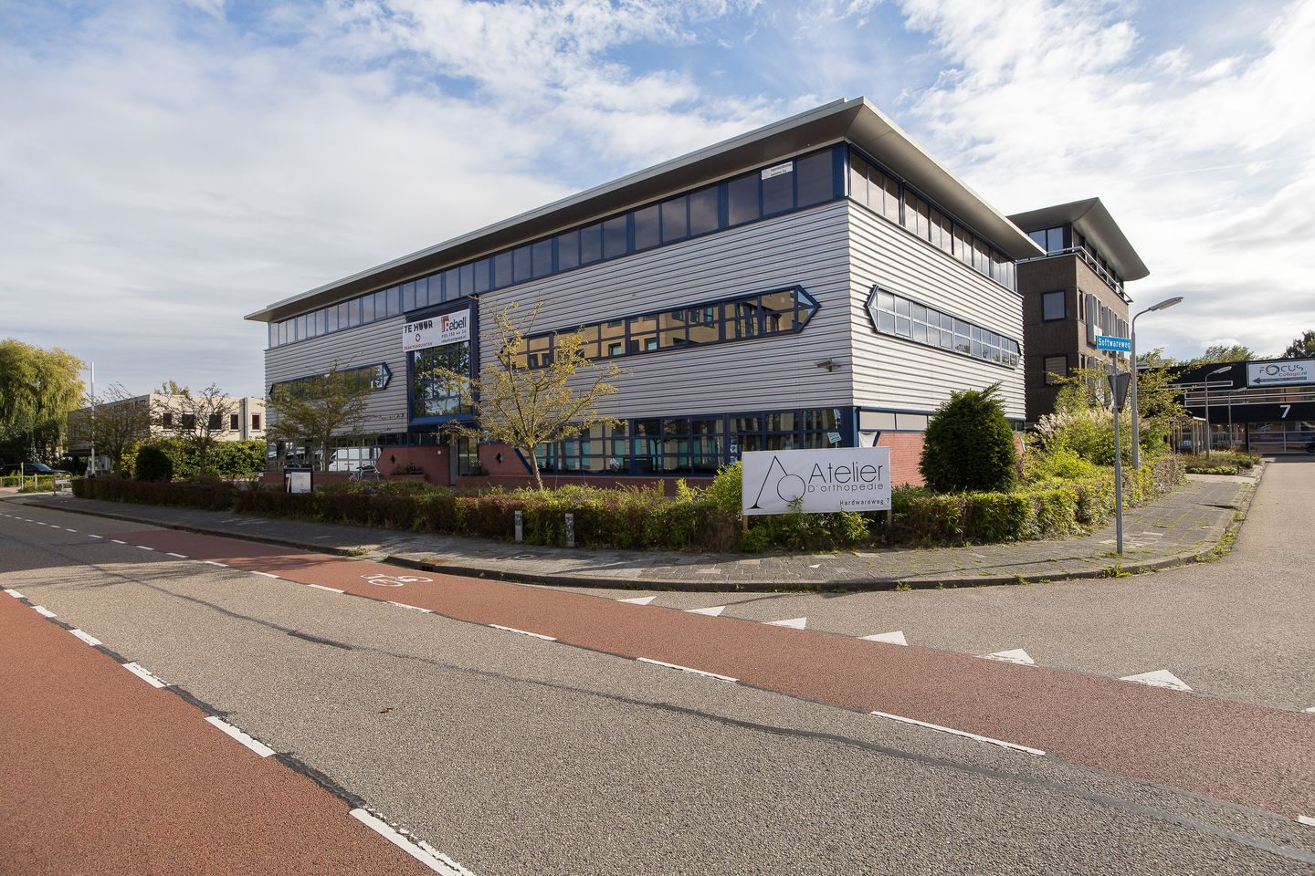 Bekijk foto 1 van Hardwareweg 7-A