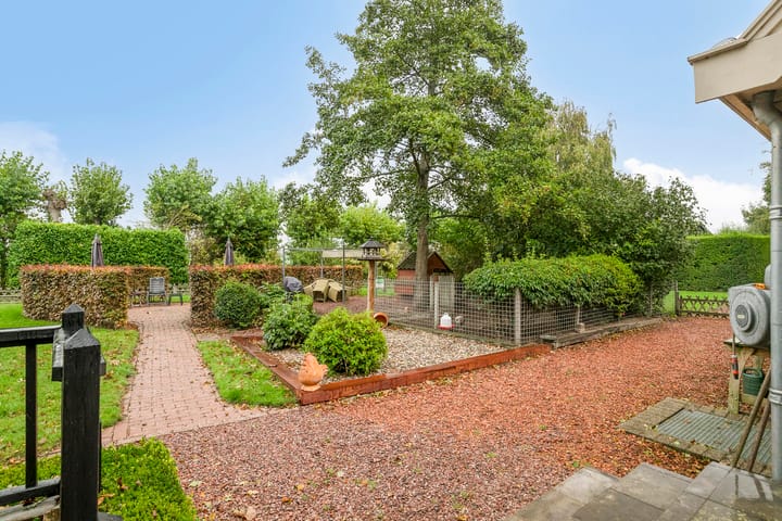 Photo 36 of Molendijk 75