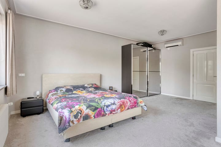 Photo 18 of Terheijdenseweg 410