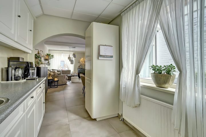 Foto 13 van Esdoornstraat 11