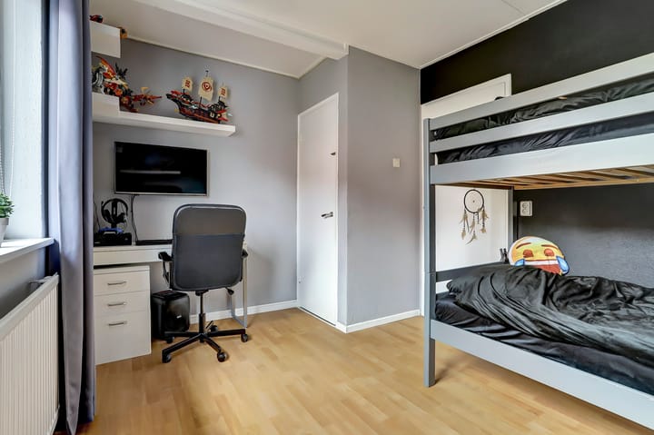 Foto 25 van Esdoornstraat 11