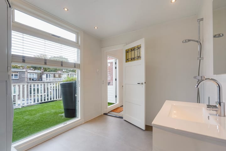 Photo 48 of Ruychrocklaan 162