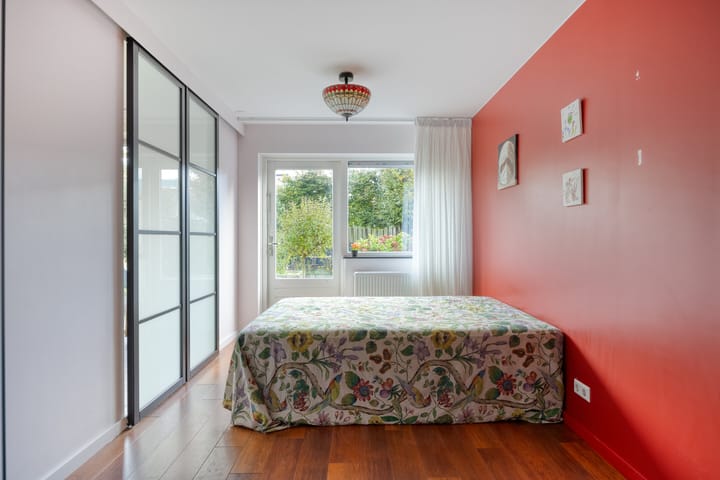 Photo 19 of Elstar 7