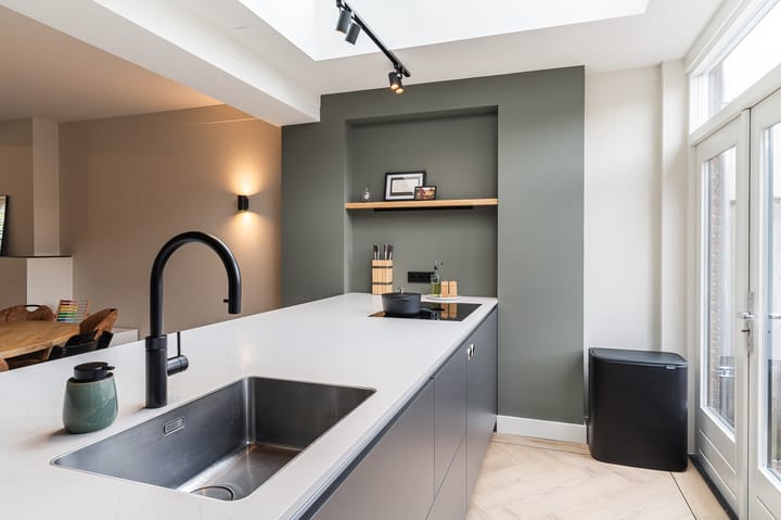 Foto 16 van Esschestraat 16