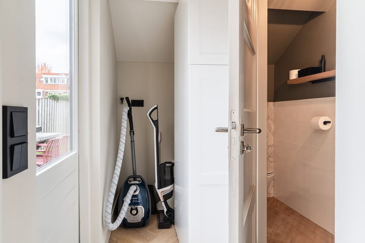 Foto 23 van Esschestraat 16