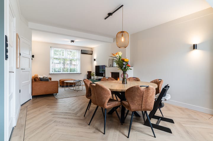 Foto 12 van Esschestraat 16