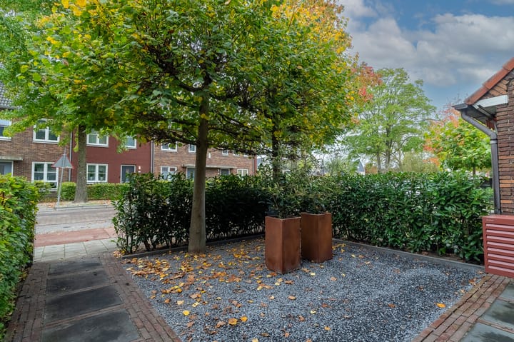 Foto 62 van Esschestraat 16