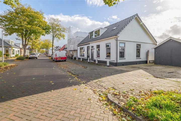 Foto 7 van Middenstraat 2