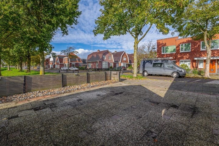 Foto 30 van Middenstraat 2