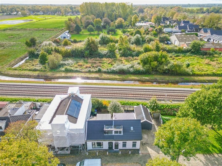 Foto 32 van Middenstraat 2