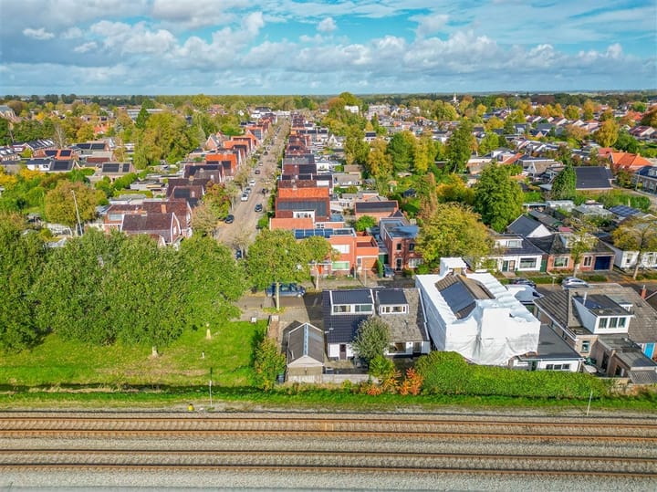 Foto 34 van Middenstraat 2