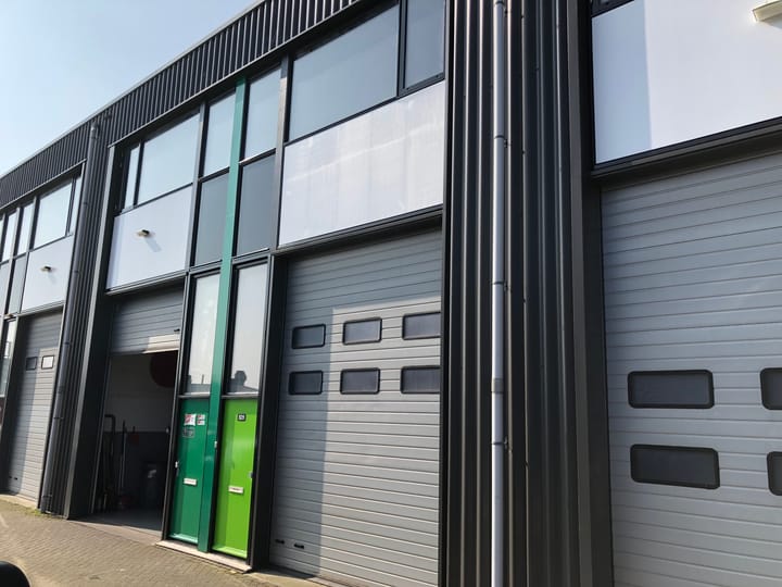 Aventurijn 828, Dordrecht